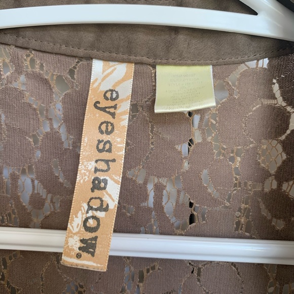 Luster Tunic Top with Lace and Ruffle Cap Sleeves - Picture 3 of 7